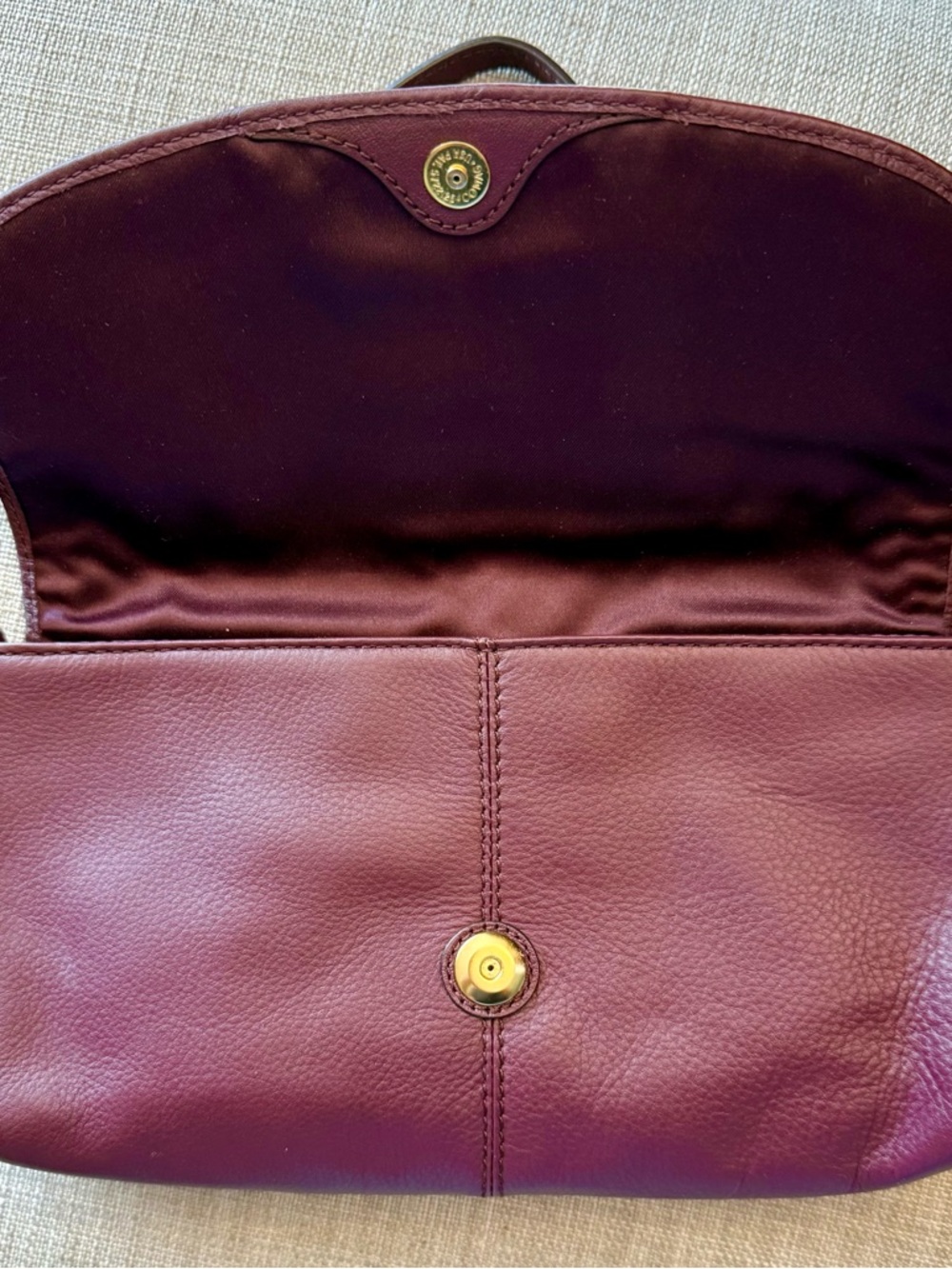 COACH Campbell Soft Burgundy Leather Wristlet with Gold Hardware - Picture 3 of 7